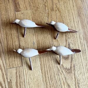 Lot‎ of 4 Vintage Folk Art hand-carved two-toned birds